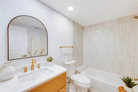 Bath - 9257 La Shell Dr, Tujunga, CA 91042 photo 1 of 4