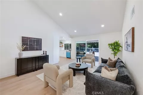 Living - 9257 La Shell Dr, Tujunga, CA 91042 photo 2 of 2