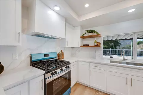 Kitchen - 9257 La Shell Dr, Tujunga, CA 91042 photo 1 of 4