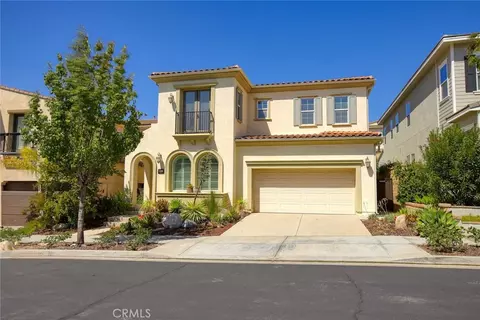 20523 Stella Pl, Saugus, CA 91350