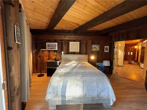 Bedroom - 516 Lark Dr, Wrightwood, CA 92397 photo 1 of 3