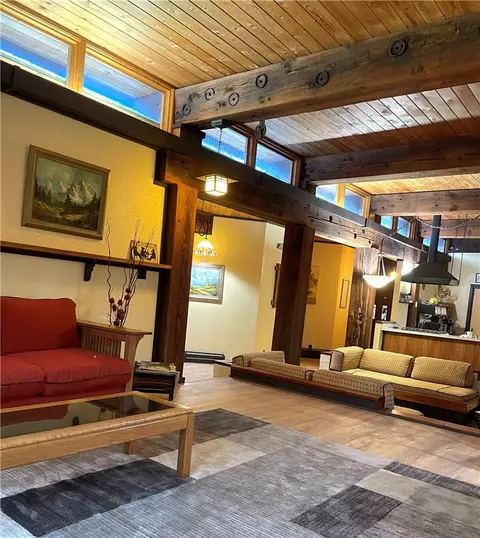 Living - 516 Lark Dr, Wrightwood, CA 92397 photo 2 of 3