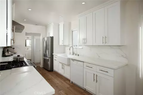 Kitchen - 729 E Providencia, Burbank, CA 91501 photo 2 of 2