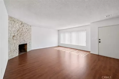Living - 723 E Tujunga Ave, Burbank, CA 91501 photo 3 of 17
