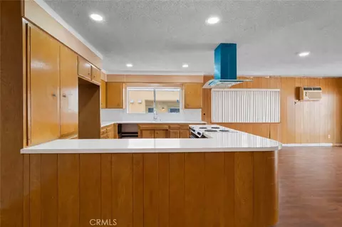 Kitchen - 723 E Tujunga Ave, Burbank, CA 91501 photo 1 of 5