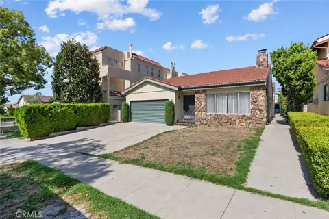 Exterior - 723 E Tujunga Ave, Burbank, CA 91501 photo 7 of 9