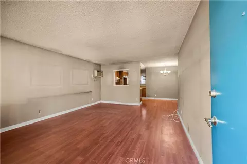 Living - 723 E Tujunga Ave, Burbank, CA 91501 photo 14 of 17