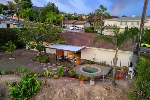 Exterior - 775 Ridge Dr, Glendale, CA 91206 photo 4 of 17