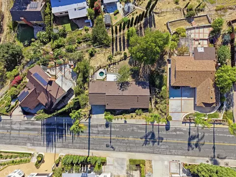 View/Area - 775 Ridge Dr, Glendale, CA 91206 photo 11 of 14
