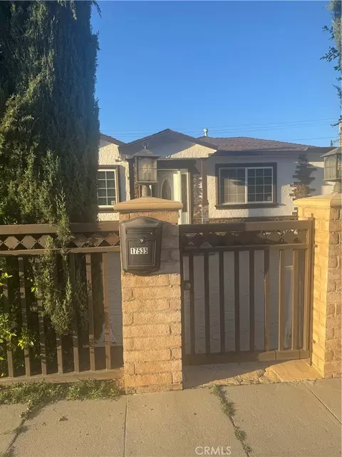 17535 Burbank, Encino, CA 91316