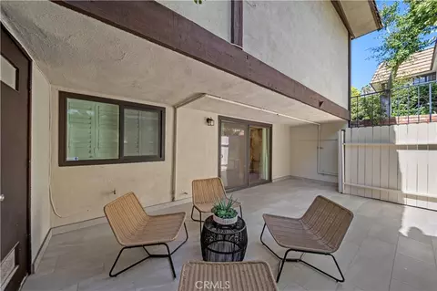 Exterior - 1429 Valley View Rd #18, Glendale, CA 91202 photo 7 of 12