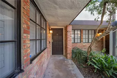 Exterior - 1429 Valley View Rd #18, Glendale, CA 91202 photo 4 of 12