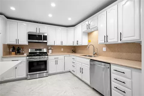 Kitchen - 1325 Valley View Rd #105, Glendale, CA 91202 photo 1 of 2