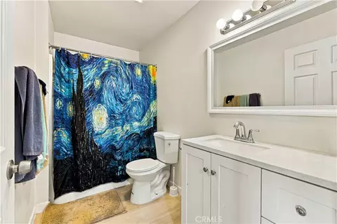 Bath - 14839 Sylvan St, Van Nuys, CA 91411 photo 1 of 4