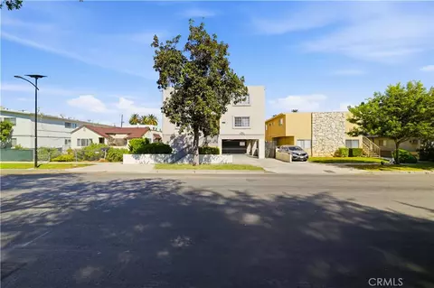 14839 Sylvan St, Van Nuys, CA 91411