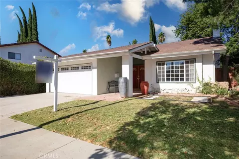 Exterior - 18119 Calvert St, Tarzana, CA 91335 photo 1 of 3