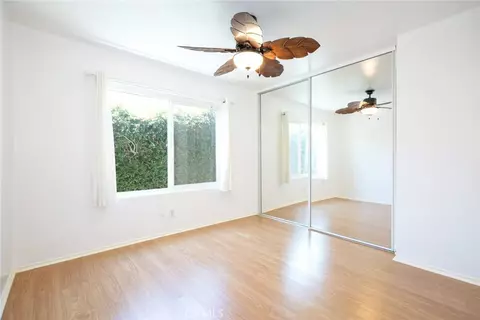 Bedroom - 18119 Calvert St, Tarzana, CA 91335 photo 3 of 5