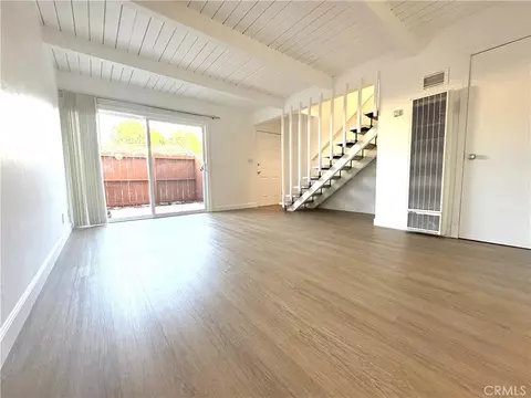 Living - 1560 Pine St #7, Concord, CA 94520 photo 2 of 4