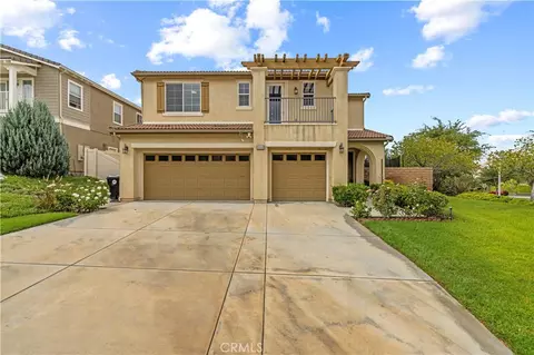 15660 Walt Ct, Canyon Country, CA 91387