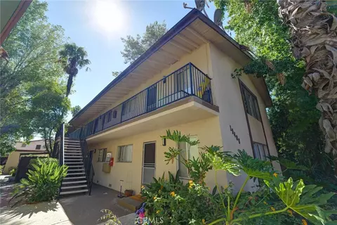 19406 Gilmore, Reseda, CA 91335 photo 2