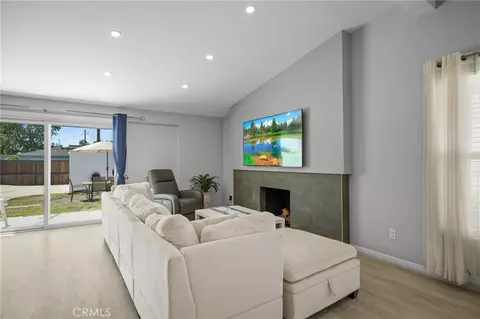 Living - 9253 Arleta, Arleta, CA 91331 photo 1 of 2