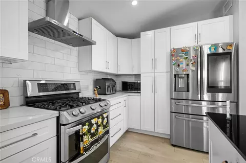 Kitchen - 9253 Arleta, Arleta, CA 91331 photo 4 of 5
