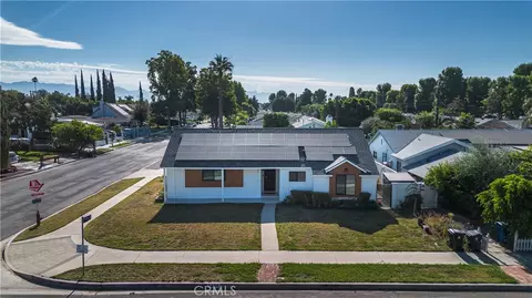 9224 Monogram Ave, North Hills, CA 91343