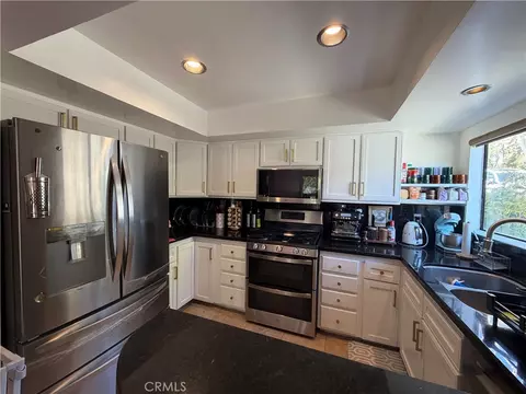 Kitchen - 1881 Alpha, Glendale, CA 91208 photo 2 of 3