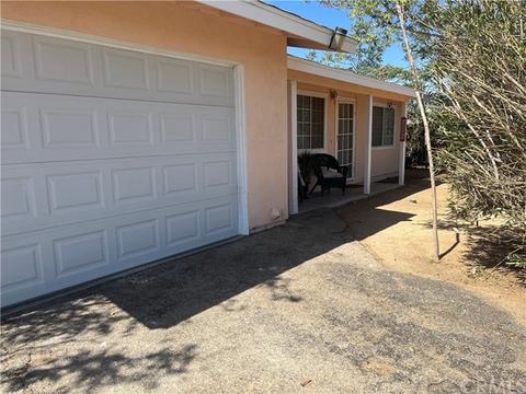 17889 Birch St, Hesperia, CA 92345 photo 1