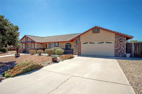 15687 Wells Fargo St, Hesperia, CA 92345 photo 1