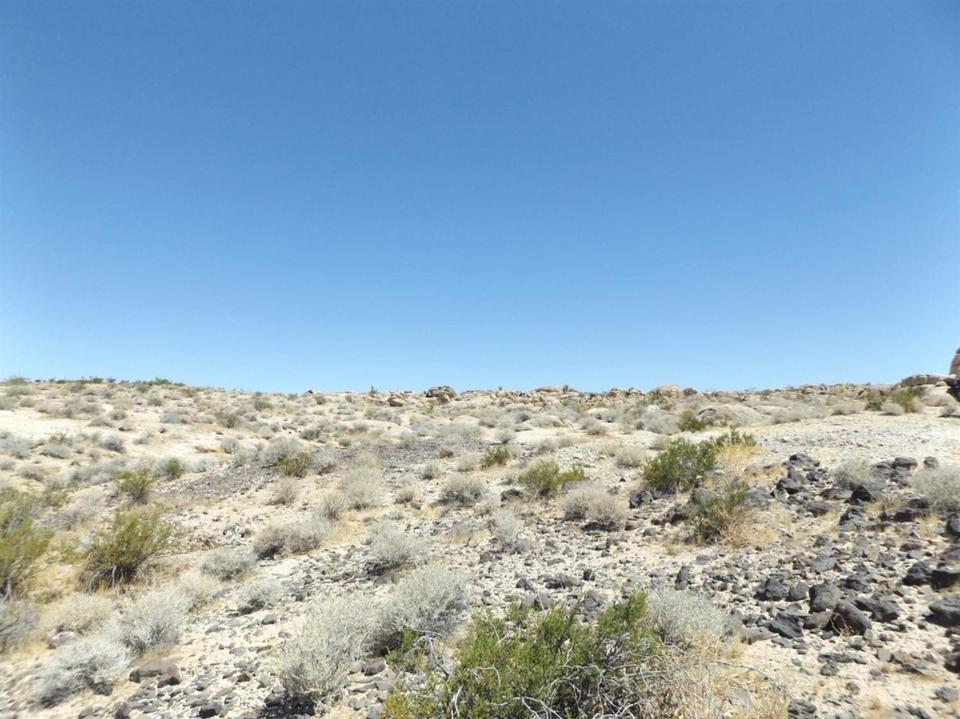 0 Green Rock Mine Rd, Lucerne Valley, CA 92356 4 Photos MLS 