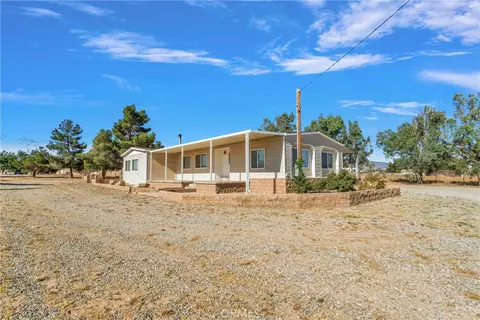 9616 Nevada Rd, Phelan, CA 92371 photo 1