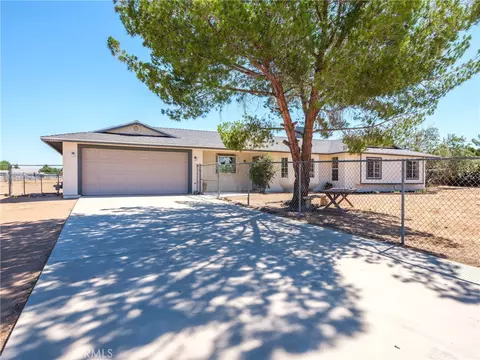 14961 Cactus St, Hesperia, CA 92345 photo 1