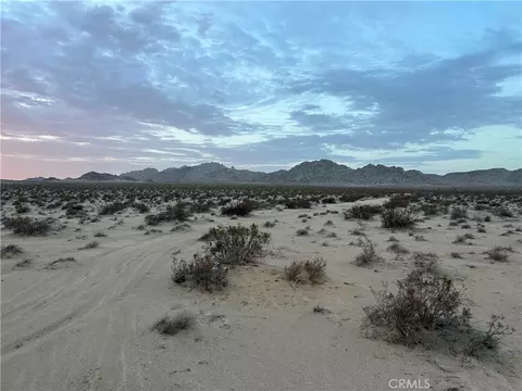 0 End St, Lucerne Valley, CA 92356 photo 2