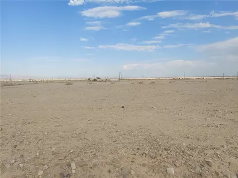 2120 Salton Arena St, Thermal, CA 92274