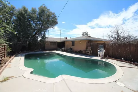 20982 Minnetonka Rd, Apple Valley, CA 92308 photo 1