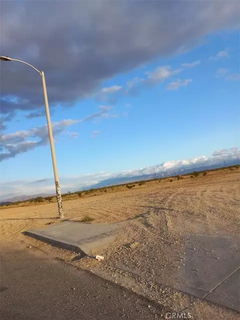 0 Throuoise Rd, Adelanto, CA 92301