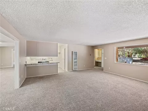 9345 10th Ave, Hesperia, CA 92345 photo 2