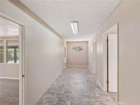 9345 10th Ave, Hesperia, CA 92345 photo 13