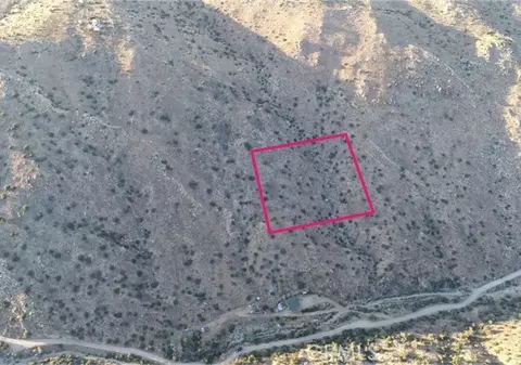2 Near Burns Cyn, Pioneertown, CA 92268