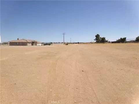 9176 Arrowhead Rd, Phelan, CA 92371 photo 5