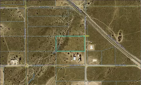 9176 Arrowhead Rd, Phelan, CA 92371 photo 2
