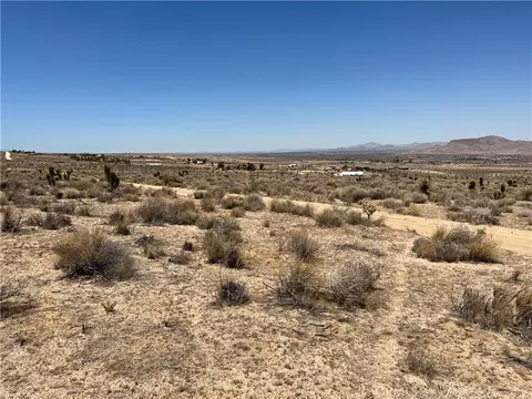 1 Sutter, Apple Valley, CA 92308 photo 4
