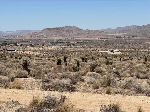 1 Sutter, Apple Valley, CA 92308 photo 6