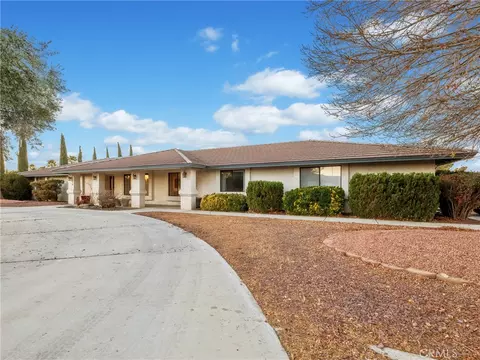 20276 Waco Rd, Apple Valley, CA 92308