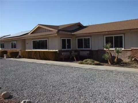 15100 Blackfoot Rd, Apple Valley, CA 92307