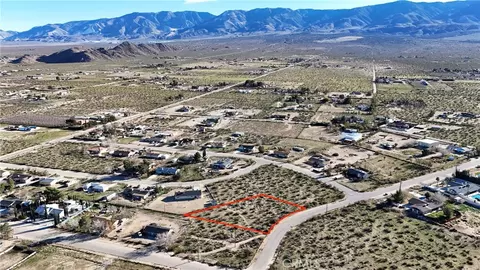 501 Sharon Ave, Lucerne Valley, CA 92356