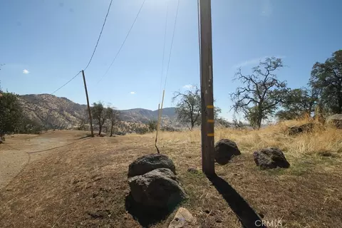 35616 Arrowhead Ln, Squaw Valley, CA 93675 photo 3