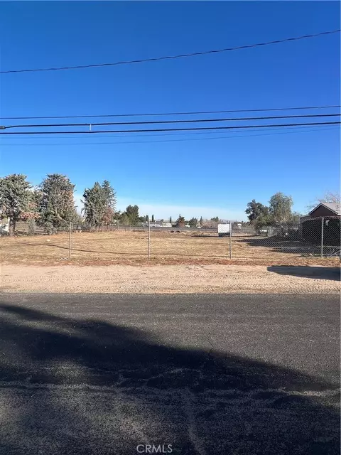 19 Live Oak St, Hesperia, CA 92345