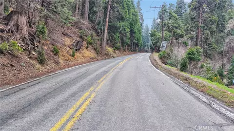 642 Rose Quartz Rd, Cedar Glen, CA 92321 photo 11